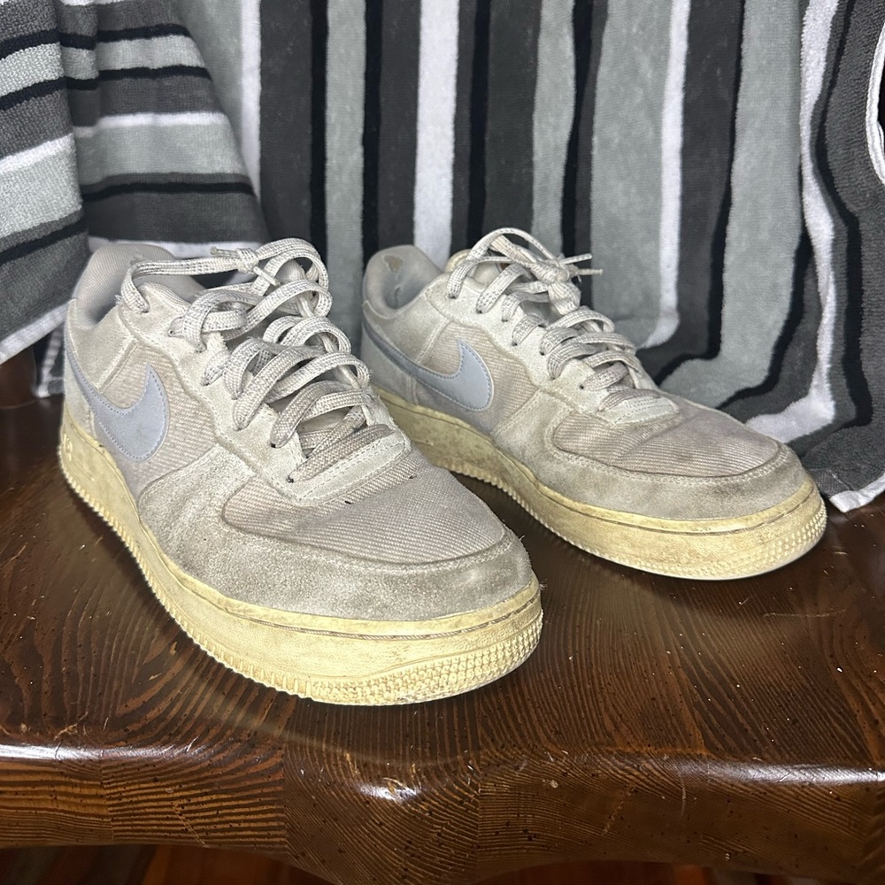 Nike Air Force 1 07’ LV8 'Certified Fresh' Photon Dust DO9801-100 Men's Size 9.5